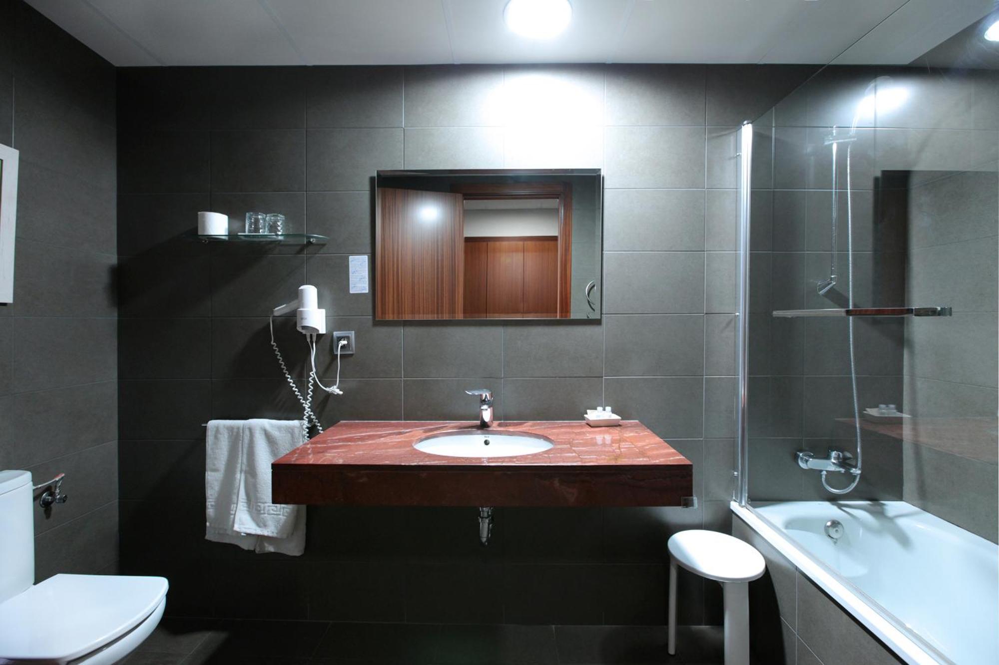 Hotel Marblau Tossa Тоса-де-Мар Екстер'єр фото